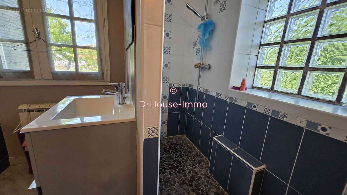 Maison 188 m² à Jarze  - photo 10