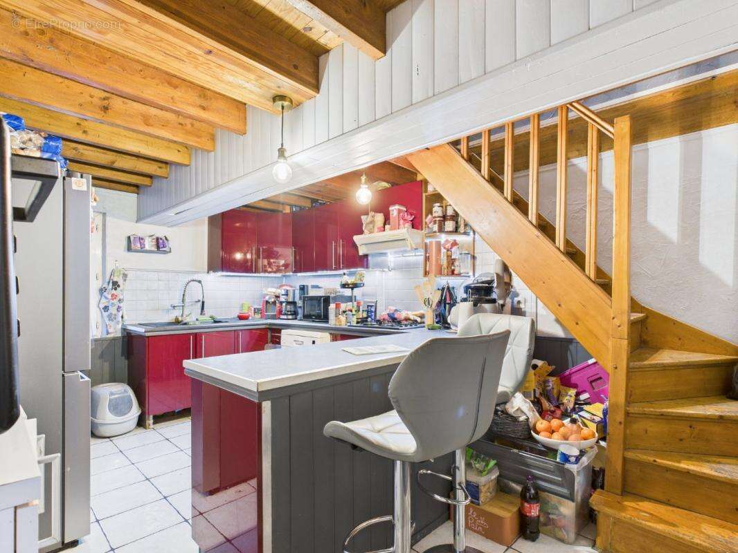 Maison à COULLEMELLE