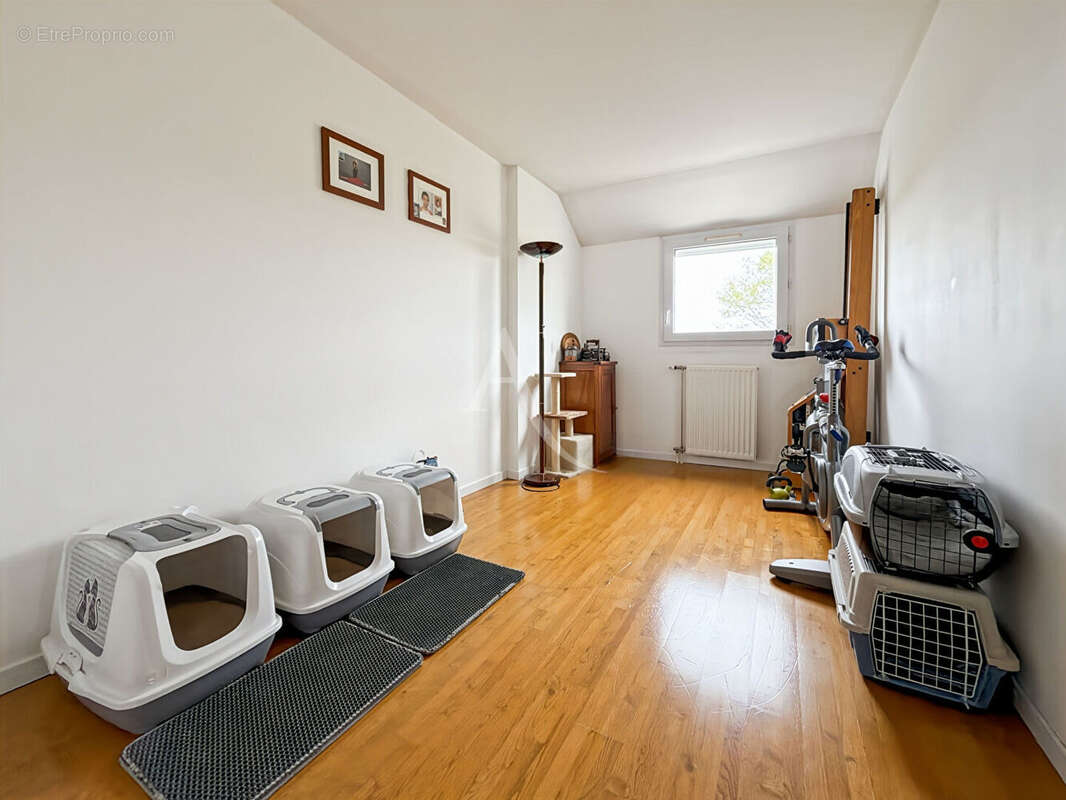 Appartement à JOUY-LE-MOUTIER