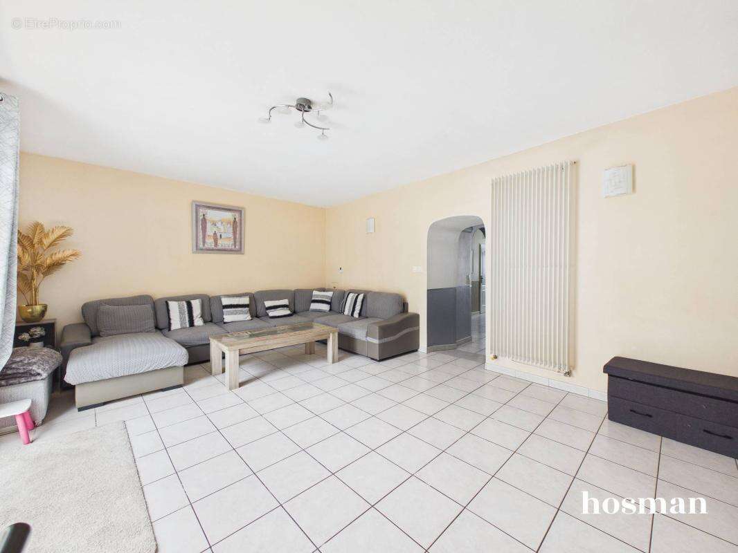 Maison à CARBON-BLANC