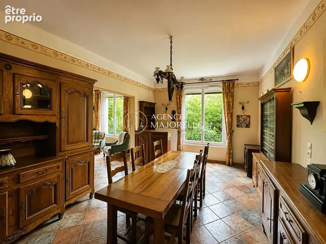 Maison de caractère avec de nombreuses dépendances ! - photo 8