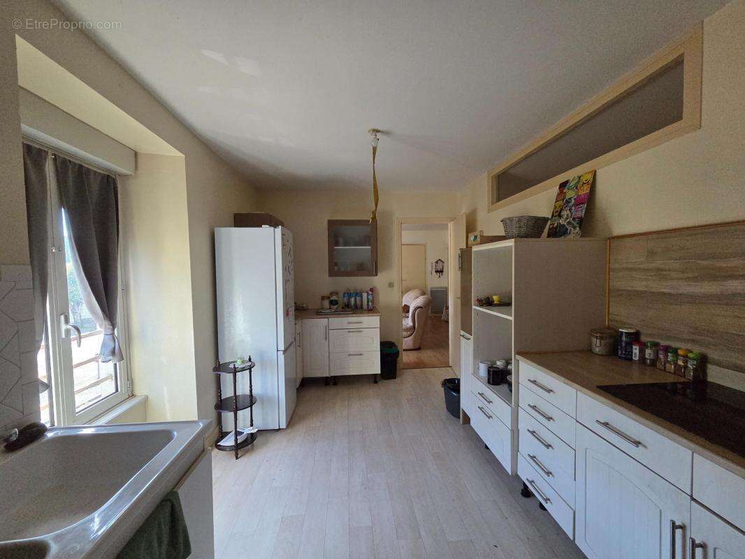 Appartement à SAINT-JEAN-D&#039;ANGELY