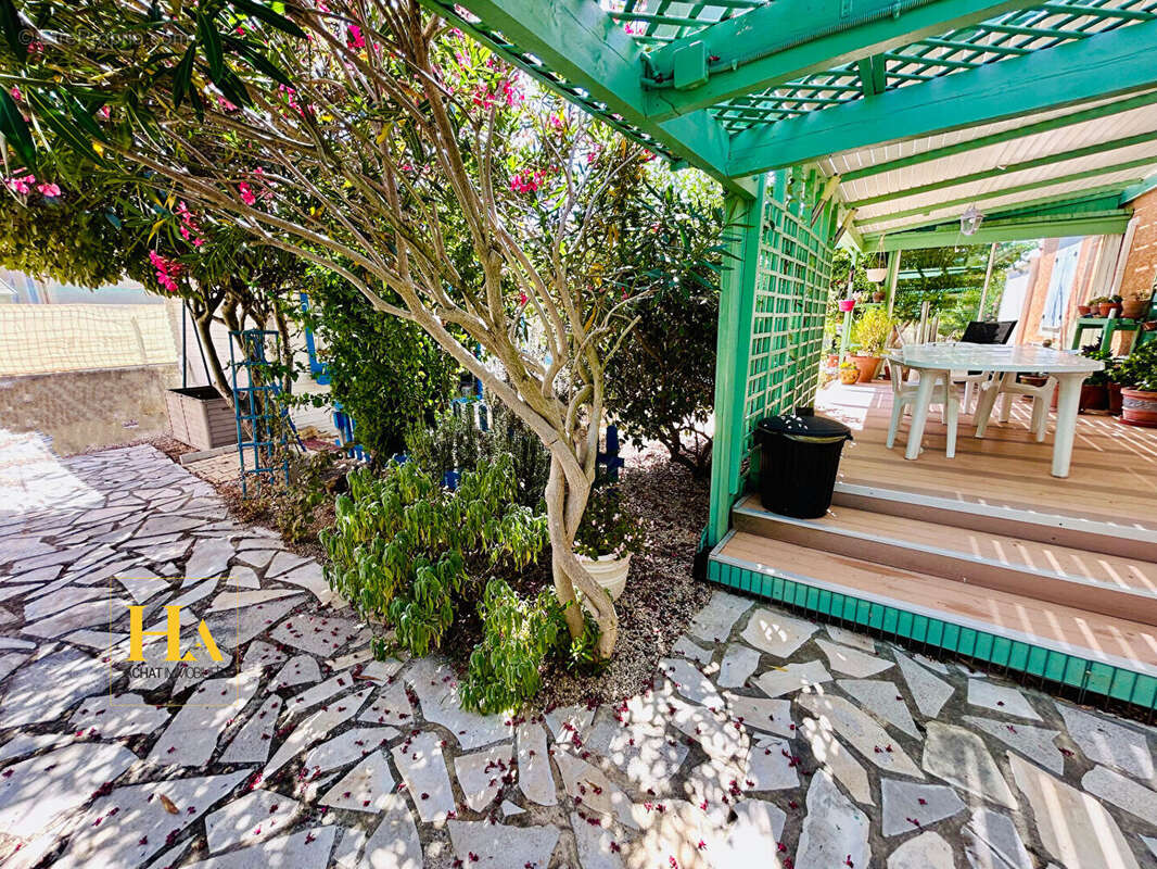 Maison à SAINT-PAUL-TROIS-CHATEAUX