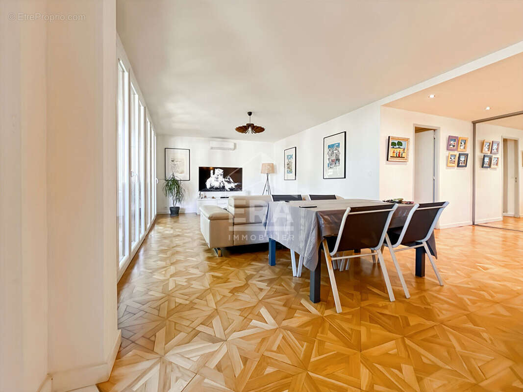 Appartement à MARSEILLE-12E