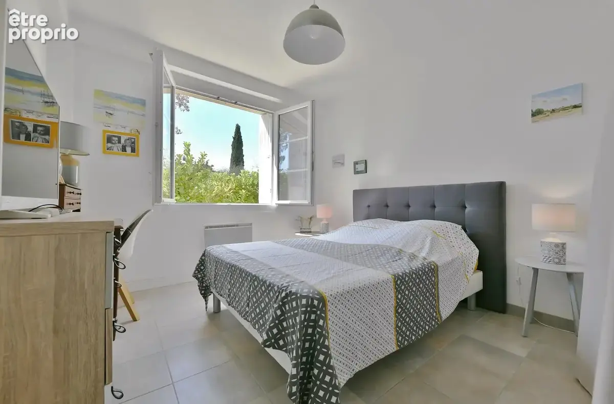 Maison méridionale de 230 m² avec maison d’invités, piscine et jardin dans Uzès - photo 8