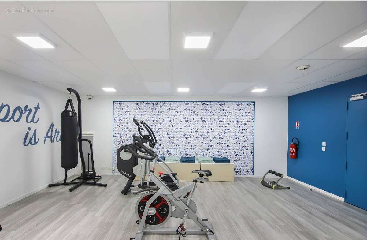 INVESTISSEMENT LOCATIF  MARSEILLE 3EME ARRONDISSEMENT  Résidence étudiante Nexity Studea Croix d'Azur - 6,84 % de rentabilité - photo 12