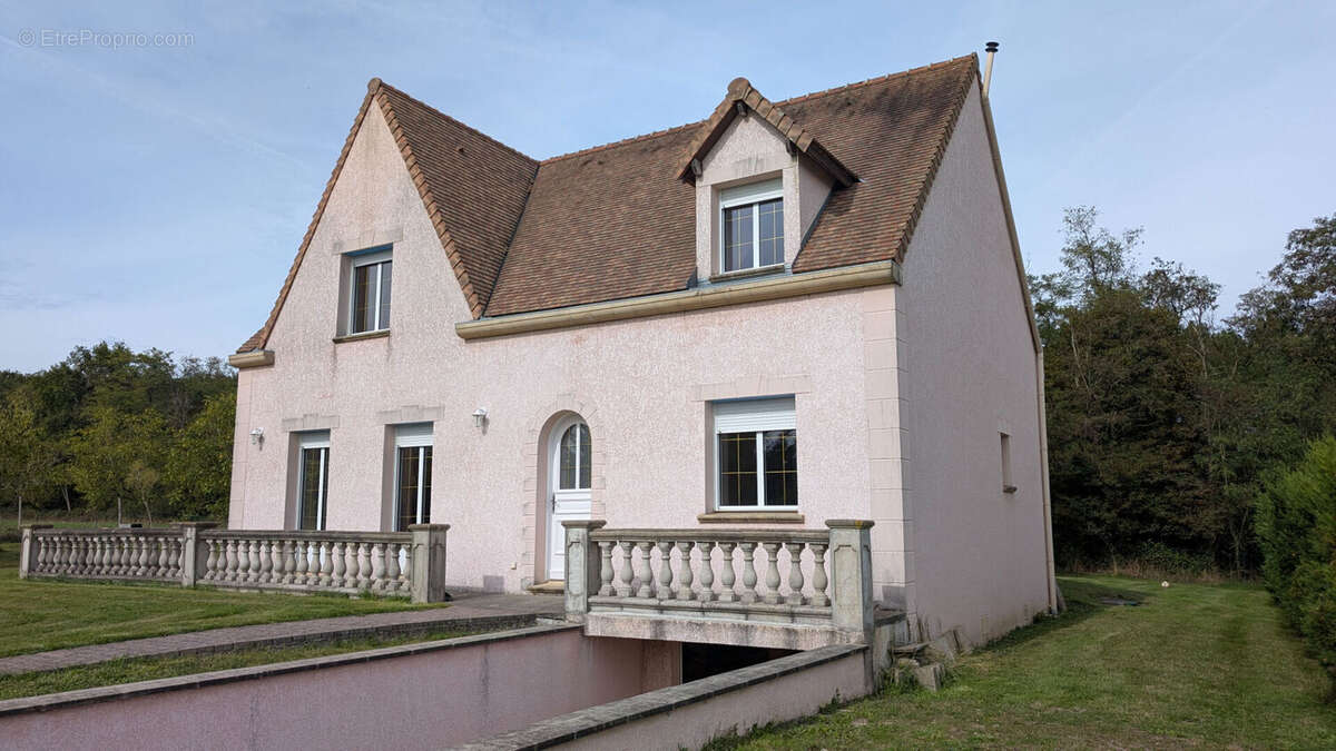 Maison à BLERE
