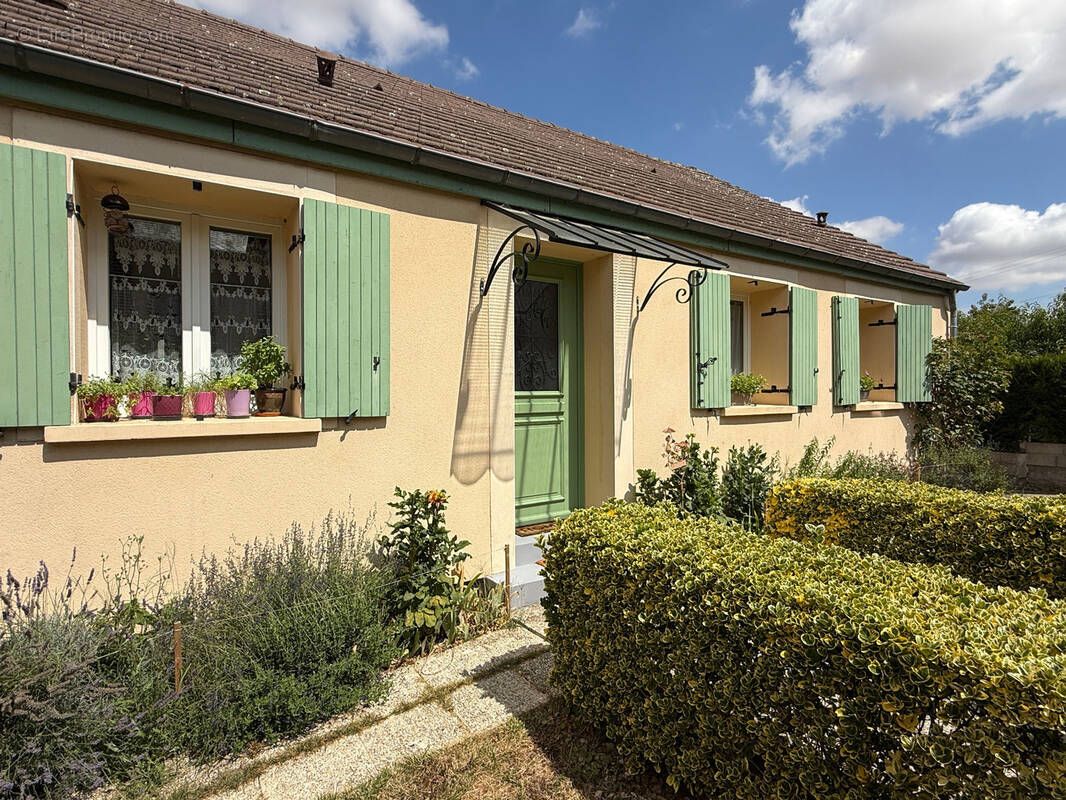 Maison à GRISY-LES-PLATRES