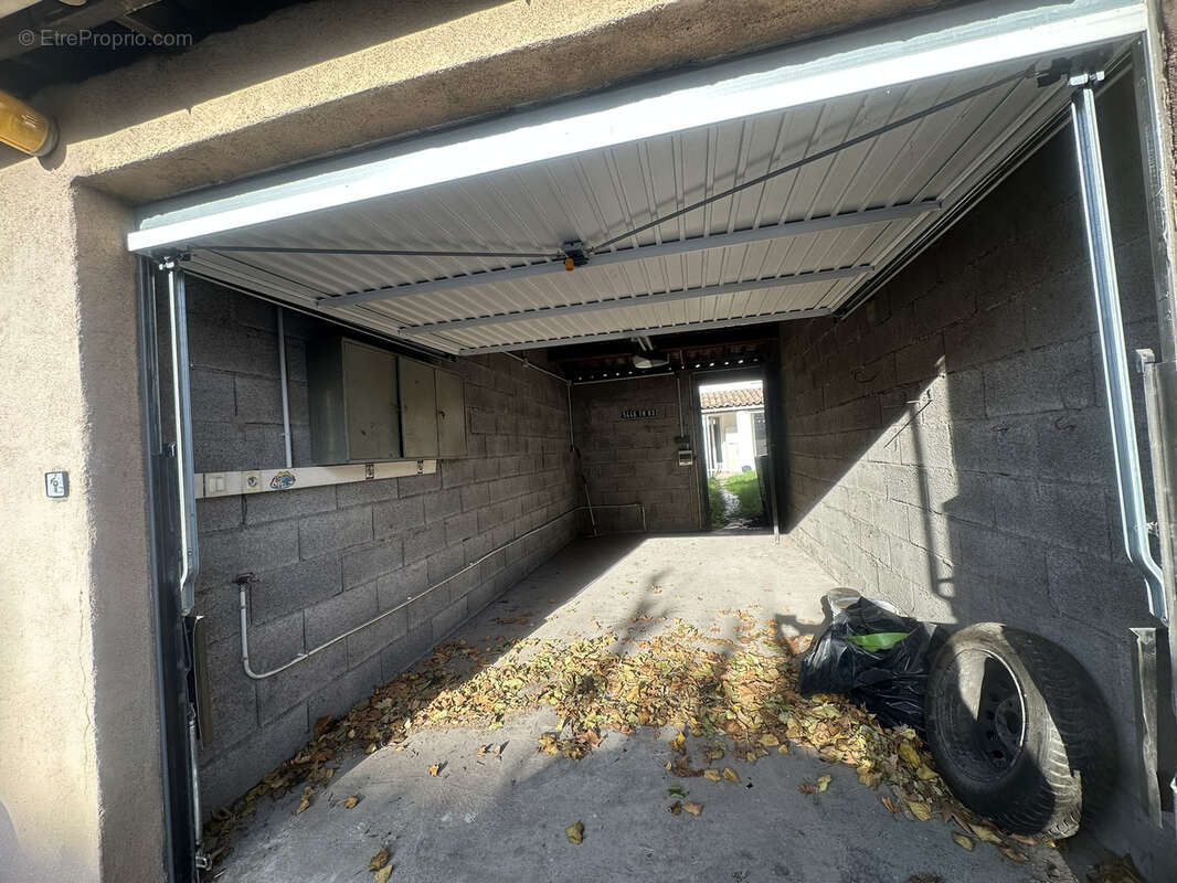 Maison à PUGET-SUR-ARGENS