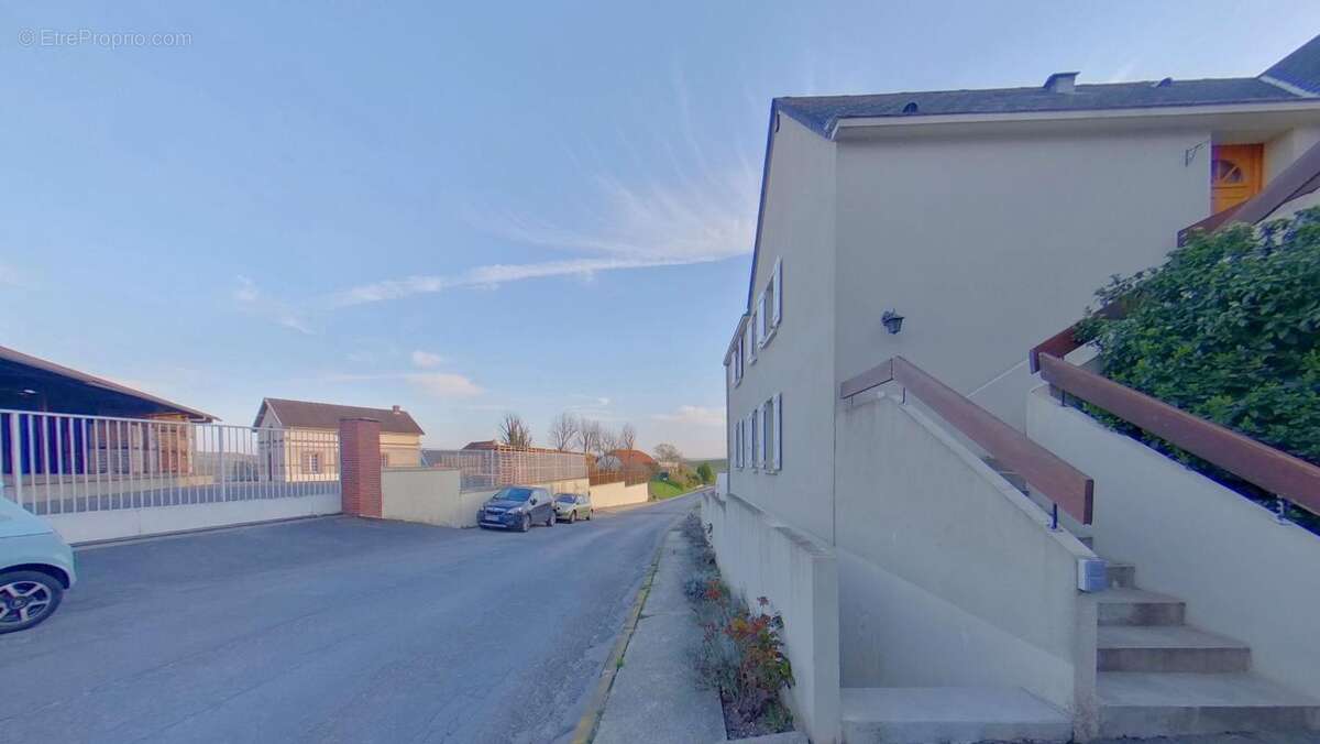 Appartement à HAUTVILLERS