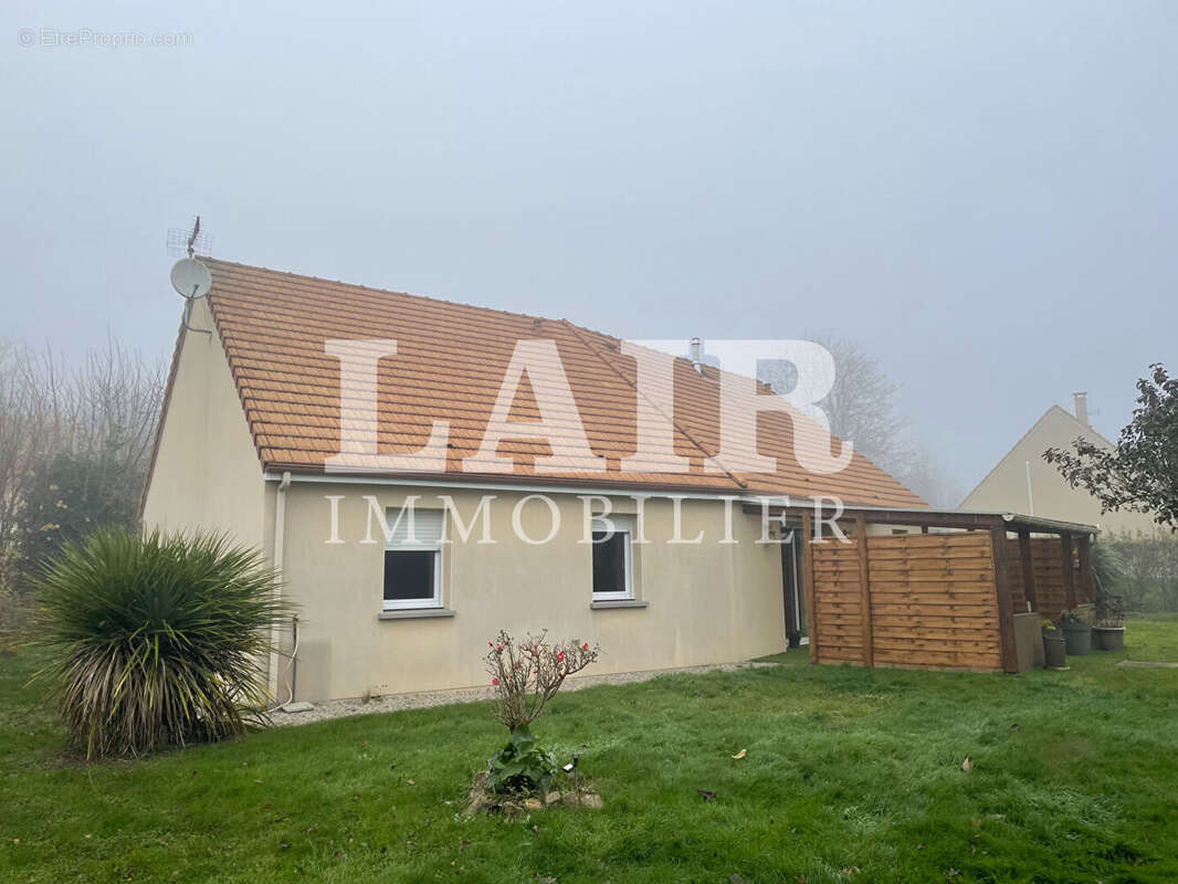 Maison à SAINT-OUEN-DE-MIMBRE