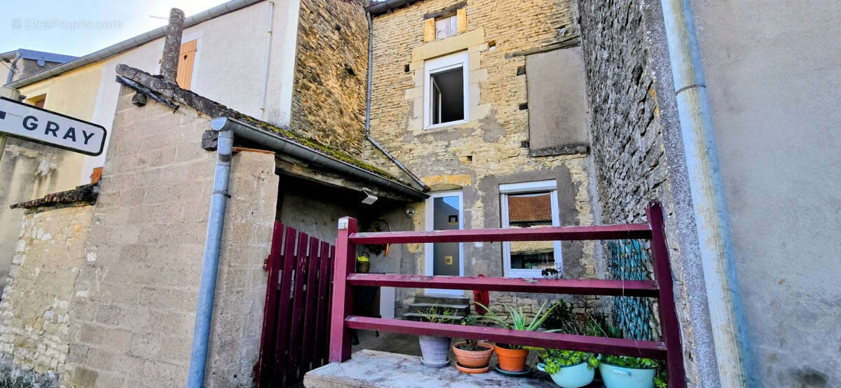 Maison à CHAMPLITTE
