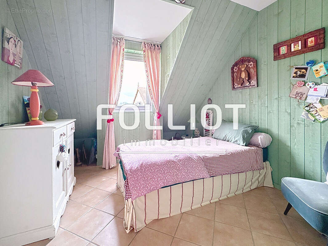 Maison à AGON-COUTAINVILLE