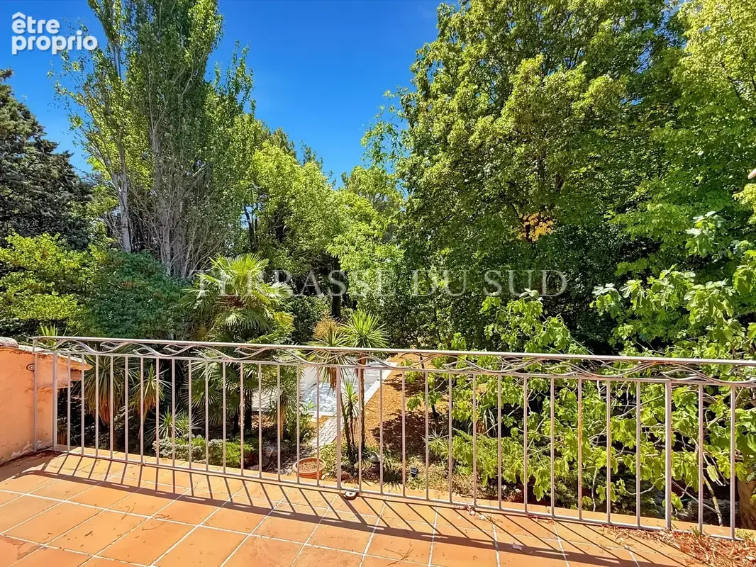 Vente Maison 10 Pièces de 229 m2 sur Parcelle de 2 558 m2 avec Terrasses, Piscine, Garages, au Calme Absolu - Puyricard - Aix en - photo 32
