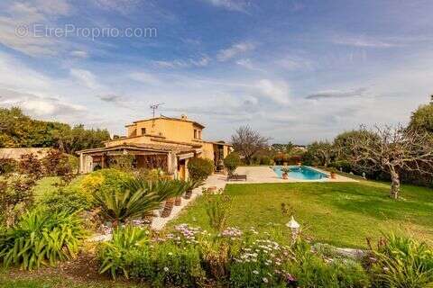 Maison 180 m² à Antibes  - photo 3