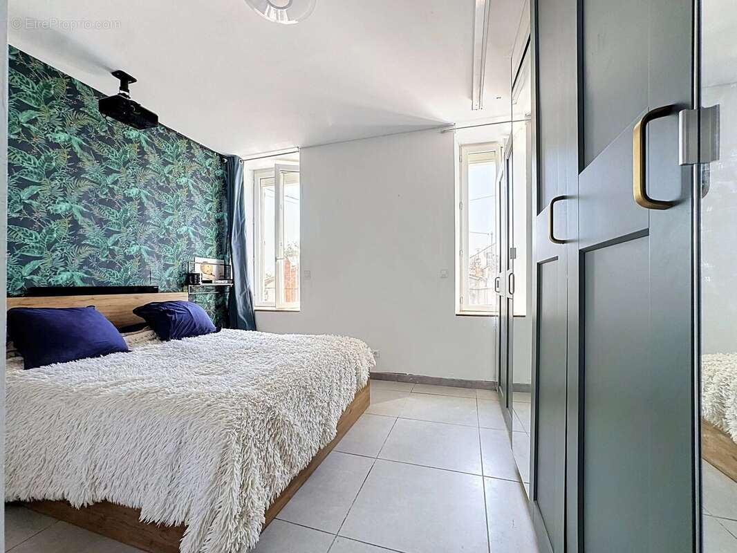 Appartement 110 m² à Marseille-15e  - photo 7