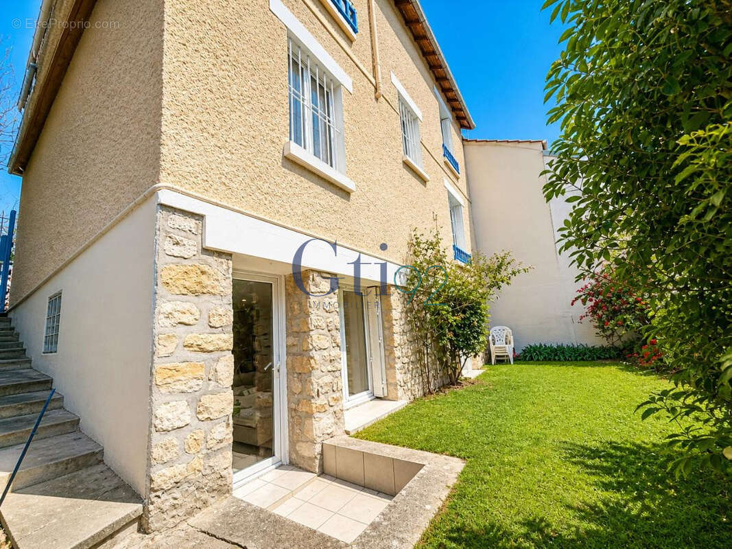 Maison à CHATILLON