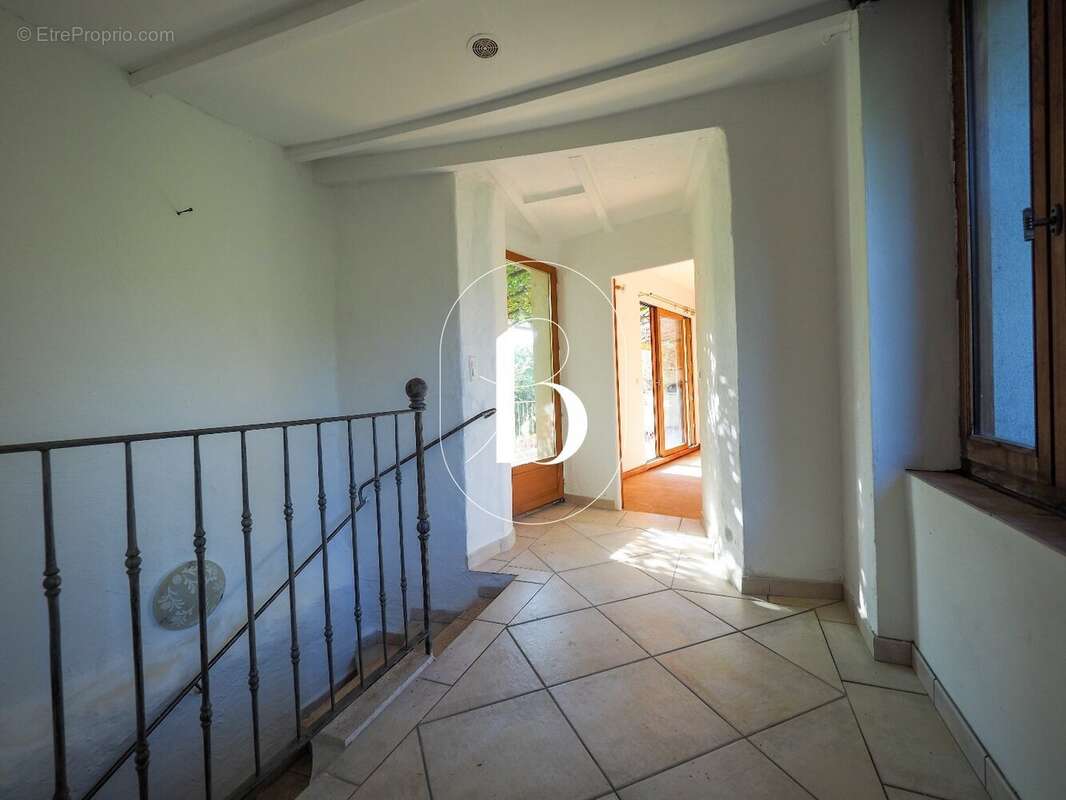 Maison à MOLIERES-SUR-CEZE