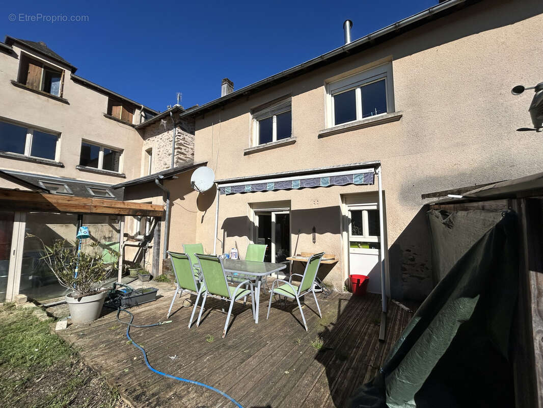 Autre à ESPARTIGNAC