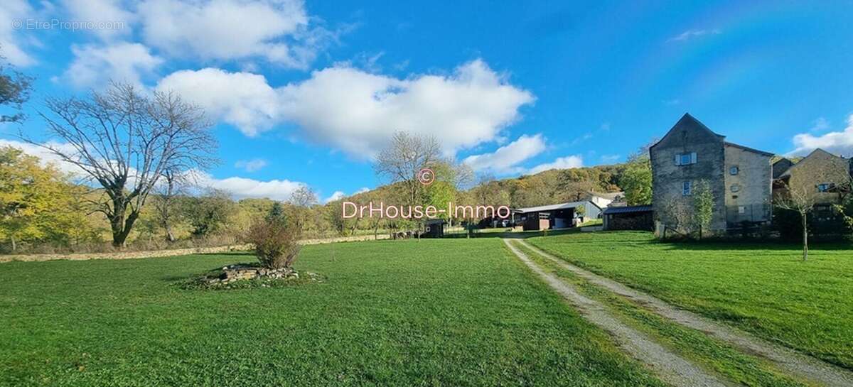 Maison à SAINTE-RADEGONDE