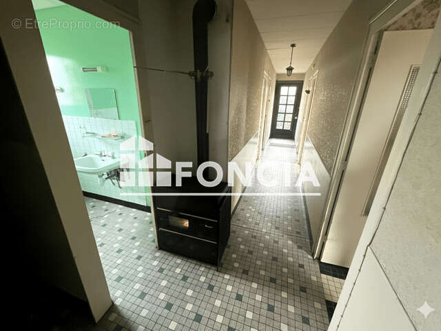 Maison à FAUX
