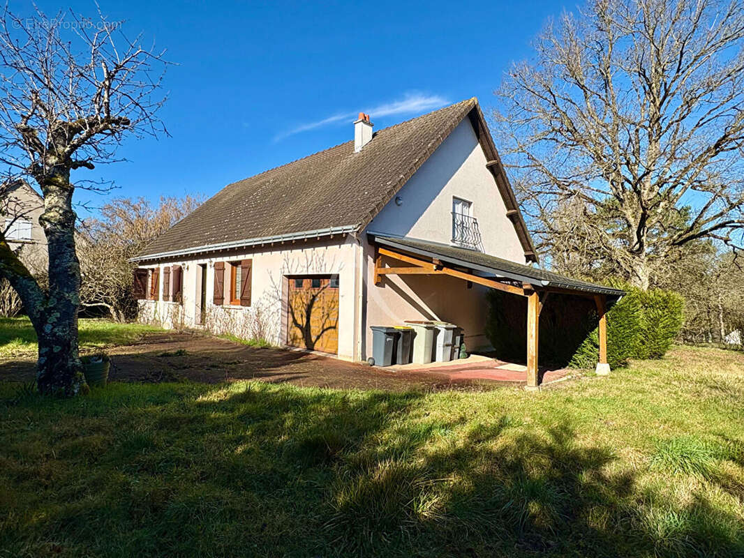 Maison à CERE-LA-RONDE