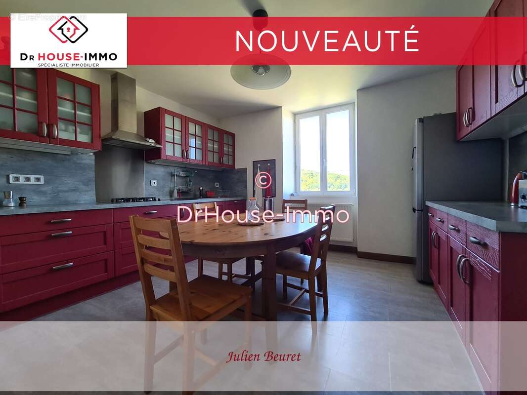 Maison 240 m² à Huanne-Montmartin  - photo 9