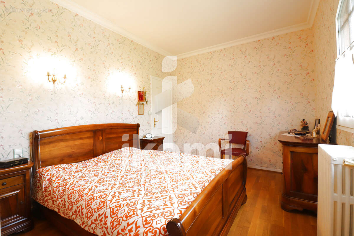 Maison à SALAISE-SUR-SANNE