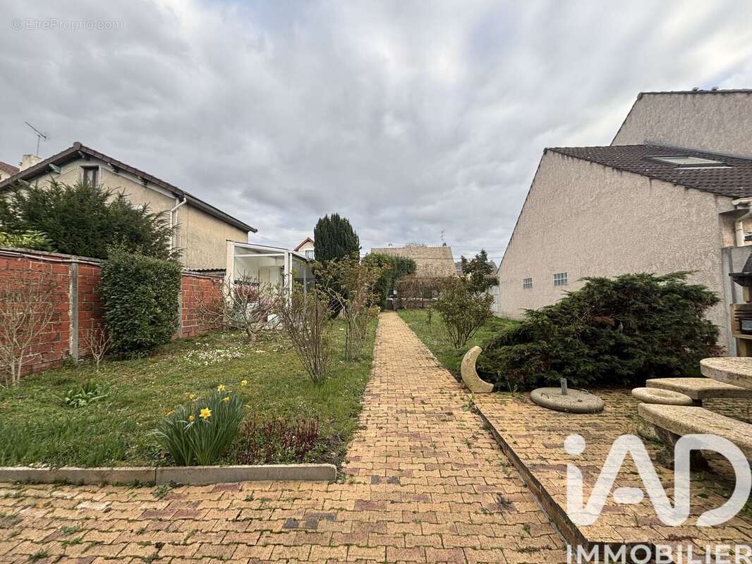 Photo 2 - Maison à VILLIERS-SUR-MARNE
