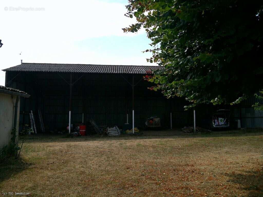 Maison De Campagne Avec Une Deuxième Maison Et D'Autres Dépendances - photo 52