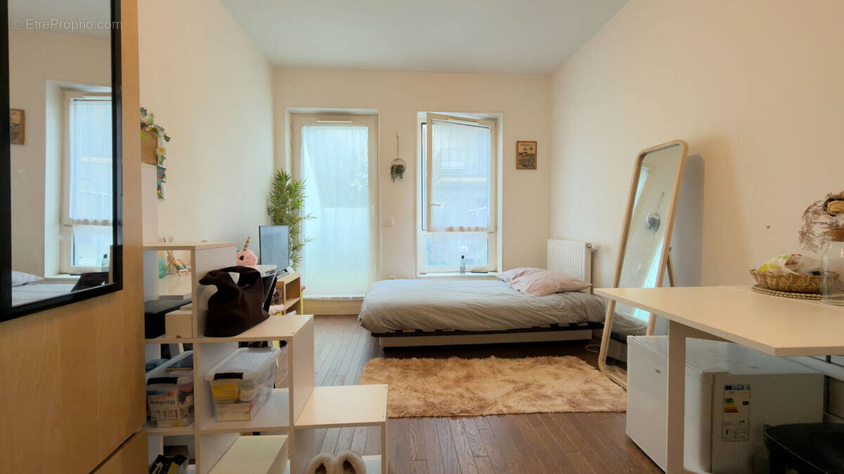 Appartement à PARIS-19E