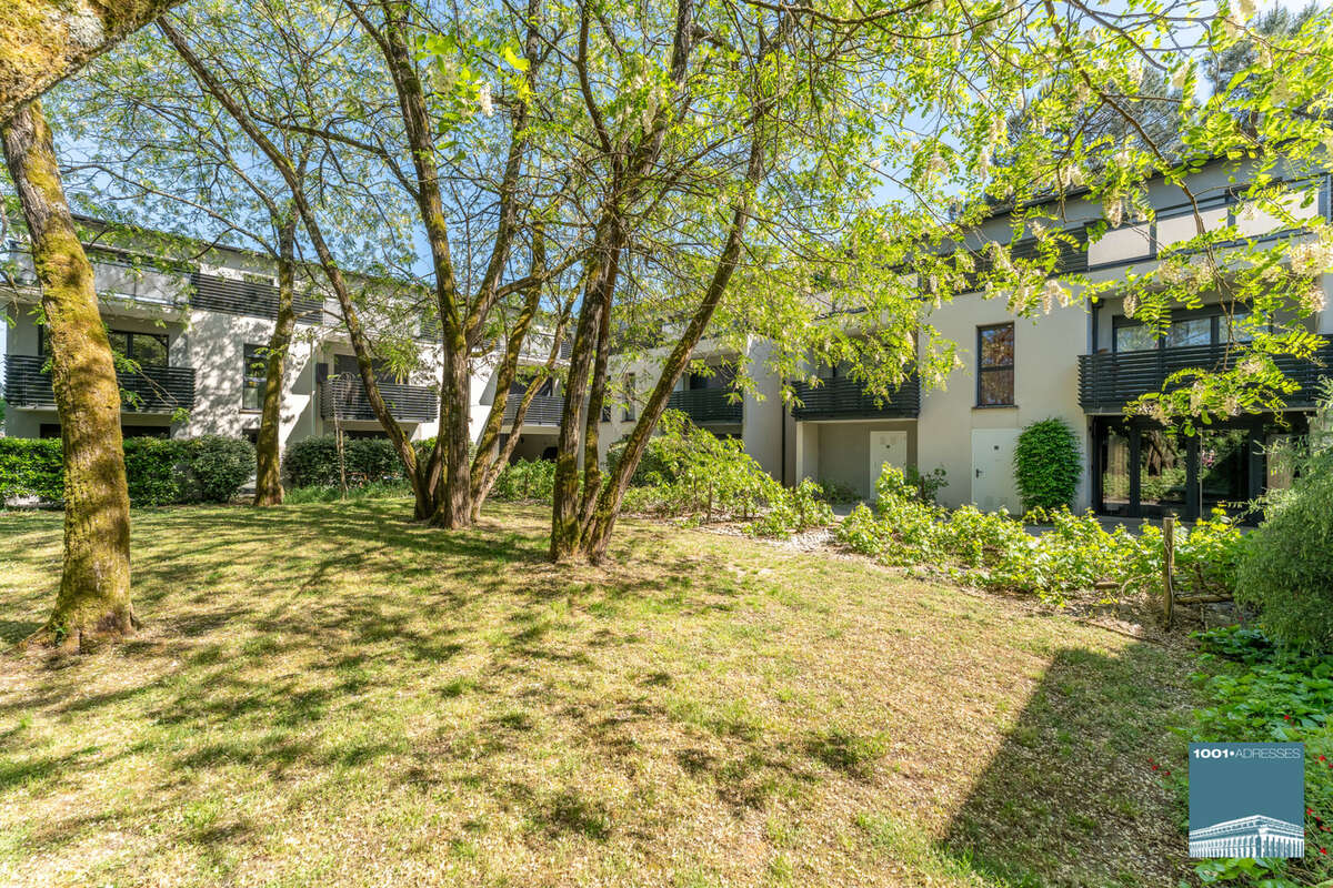 Appartement à PAREMPUYRE