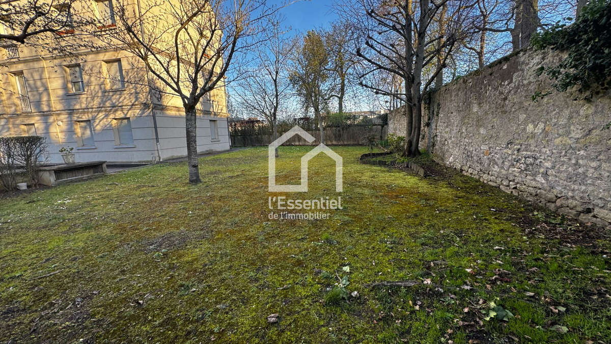 Appartement à VERNEUIL-SUR-SEINE