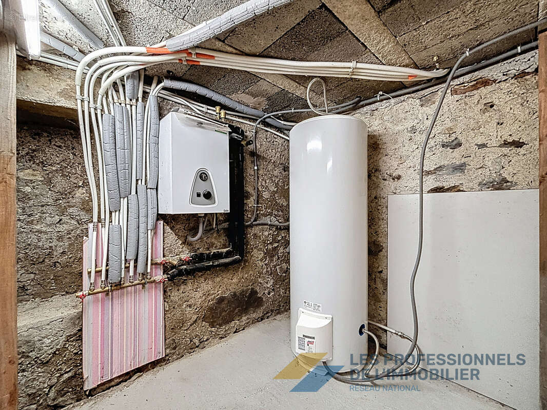 Maison à SAINTE-HELENE-SUR-ISERE