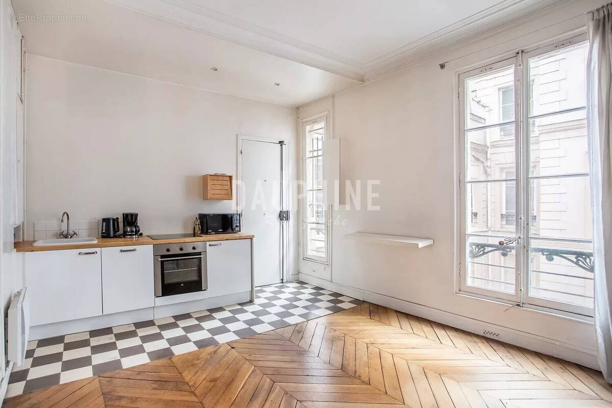 Appartement à PARIS-6E