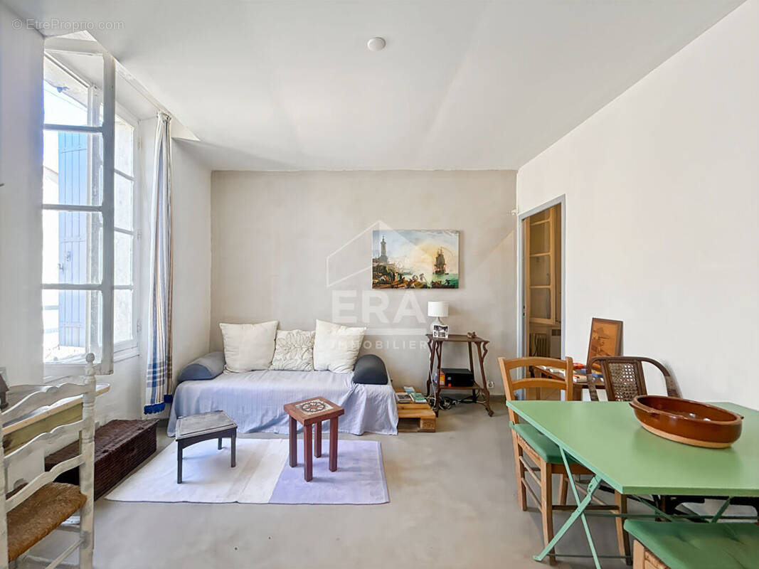 Appartement à MARSEILLE-8E