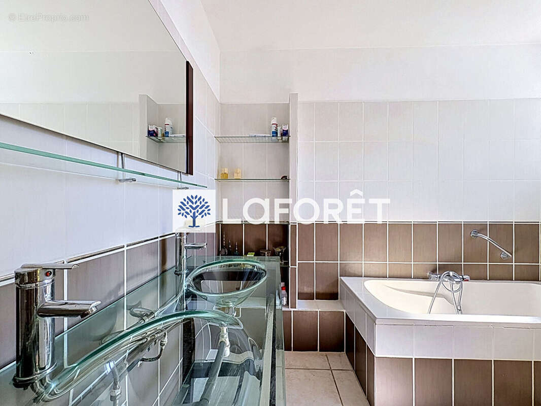 Maison Beynost 6 pièces 155m² sur son terrain de 1070m² - photo 12
