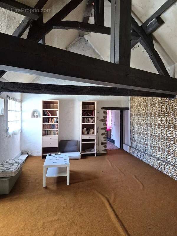 Maison à BEAUNE-LA-ROLANDE
