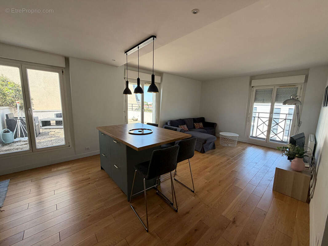 Appartement à HOUILLES