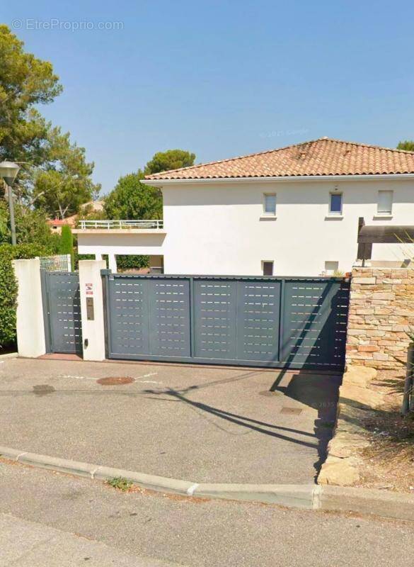 Appartement à SIX-FOURS-LES-PLAGES