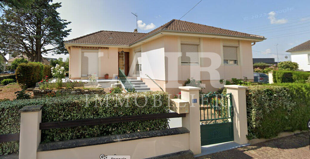 Maison à FRESNAY-SUR-SARTHE