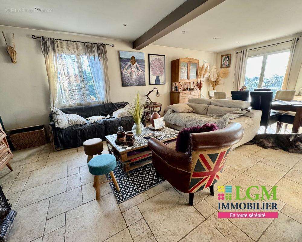 Maison à PLAN-DE-LA-TOUR