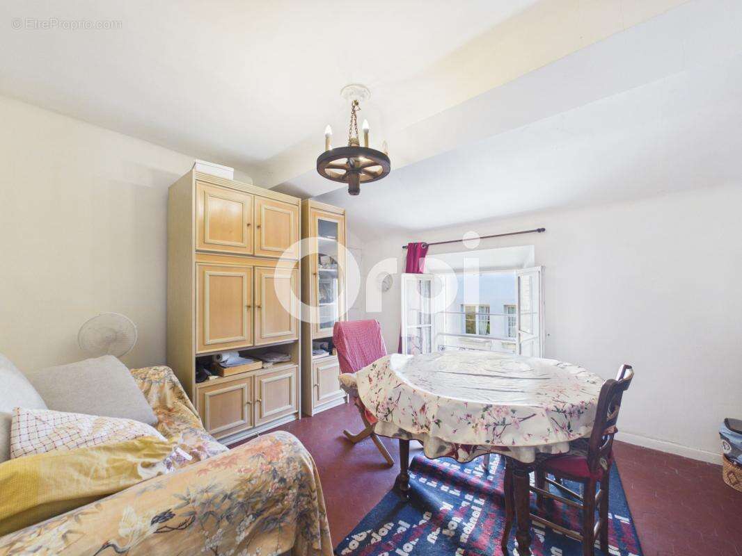 Appartement t3 / seillans village - accès facile - stationnement facile - commodités à proximité - idéal investisseurs ou premie - photo 3