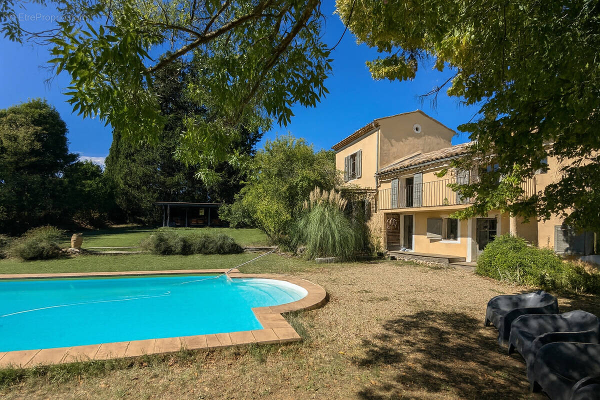 Maison à VILLECROZE