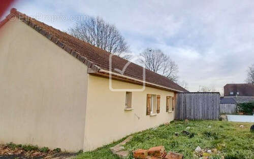 Maison à GOURDON