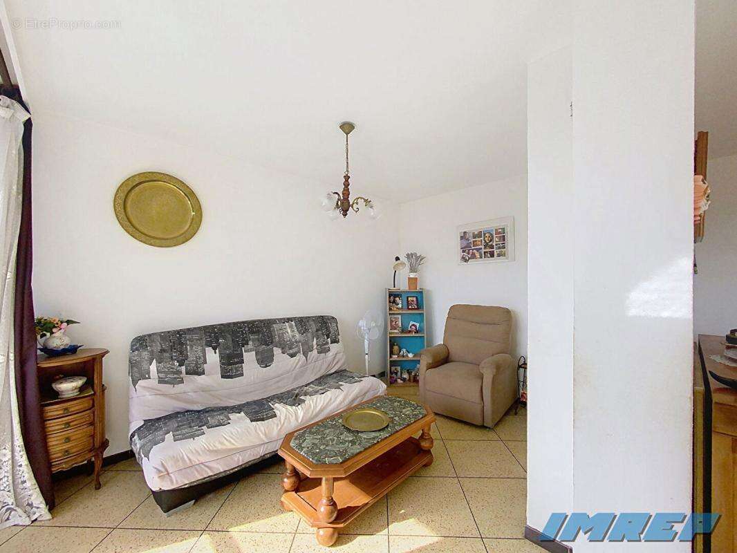 Appartement à MARSEILLE-9E