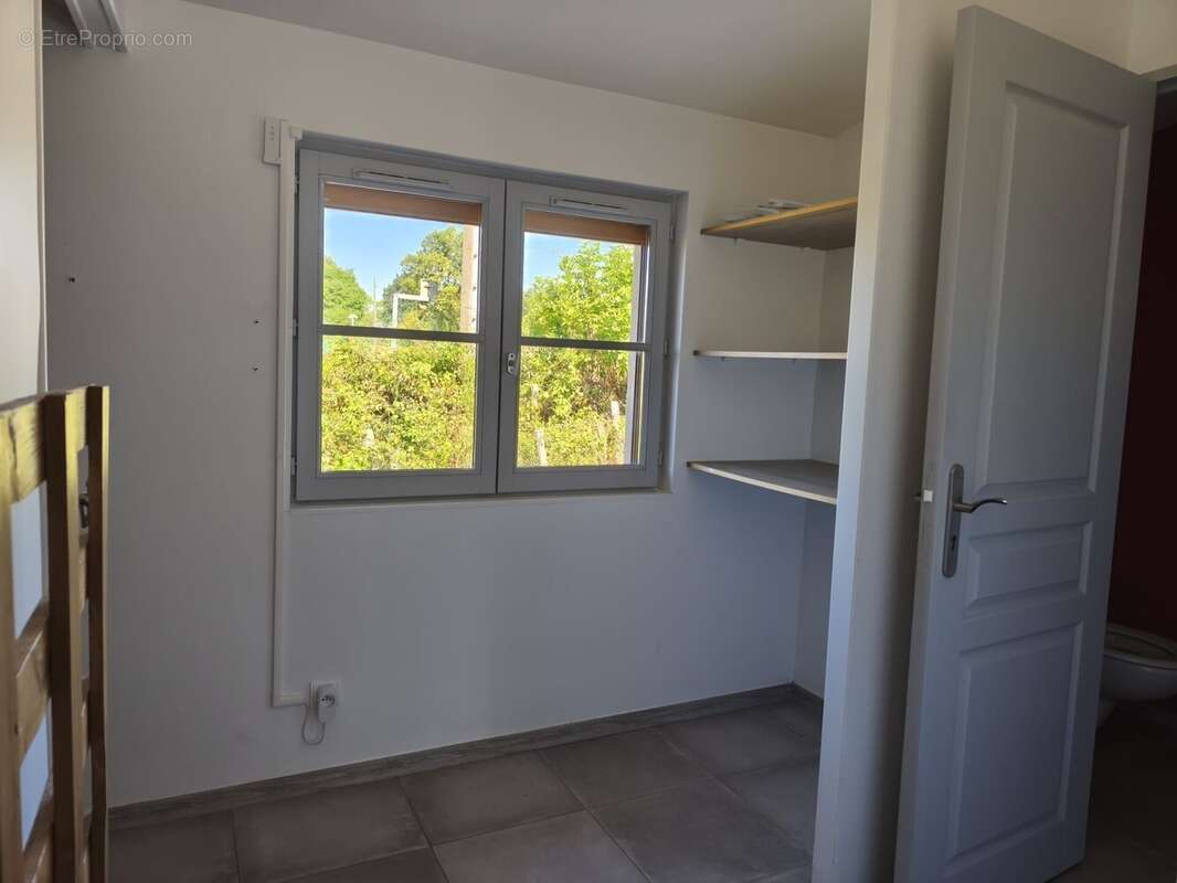 Maison 89 m² à Bantanges  - photo 9