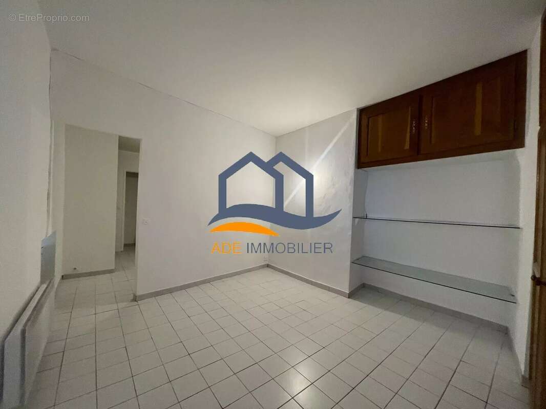 Appartement à EGUILLES