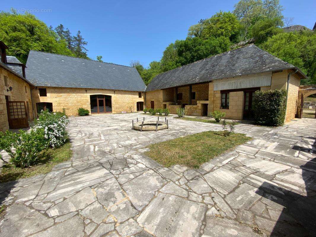 Maison à LES EYZIES-DE-TAYAC-SIREUIL