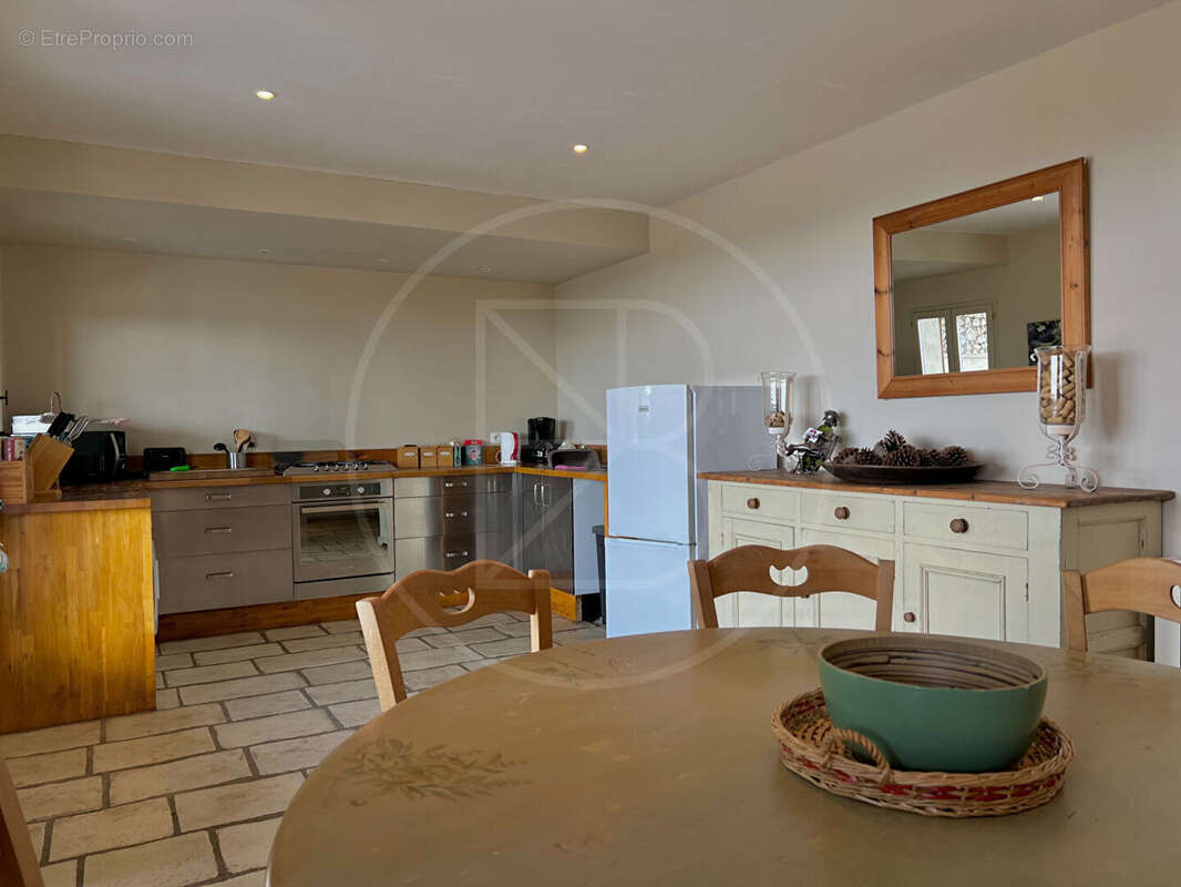 Élégant domaine viticole avec hébergements de vacances - photo 15